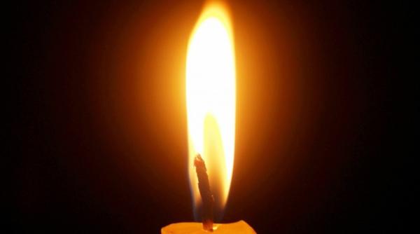 7 morti si 29 raniti dupa ce o masina a intrat in multime la un carnaval in nigeria