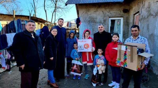 parohii din arhiepiscopia targovistei daruri oferite familiilor aflate in dificultate