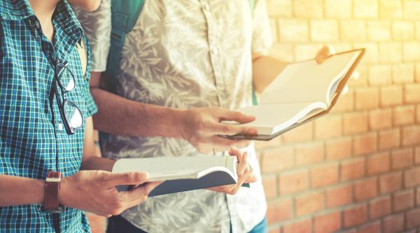 aproape jumatate dintre romani au nivel mediu de educatie