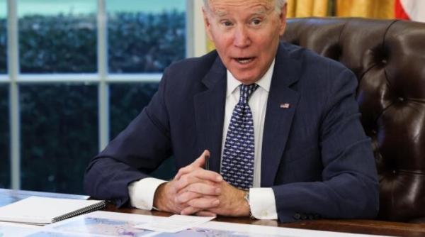 biden a gafat incercand sa l omagieze pe pele comparatia cu david beckhambiden