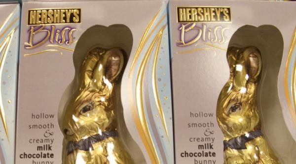compania hershey data in judecata pentru cantitatea crescuta de metal in ciocolata denuntatorul vrea 5 mil dolari daune