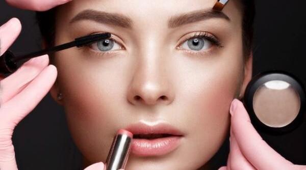 mi th influencer pronosticuri beauty 2023 mirela vescan si thea haimovitz dezvaluie trendurile din noul an video