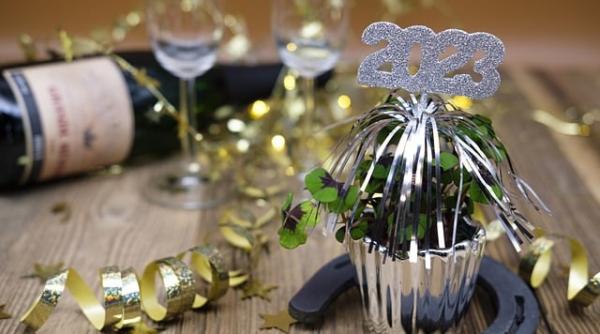 revelion 2023 ce nu trebuie sa faci in noaptea dintre ani de ce nu este bine sa iesi din casa in prima zi a anului