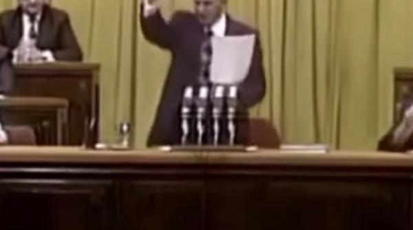 valcu paralela intre gluma celebra a lui ceausescu si administratia romaneasca nu radeti tovarasi