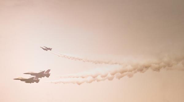 acuzatii dure intre china si sua in noaptea dintre ani doua avioane militare au fost la un pas sa se ciocneasca manevre periculoase video