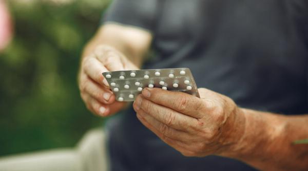 ministerul sanatatii a publicat lista preparatelor comerciale pentru adulti si copii antitermice antiinflamatoare antivirale pentru gripa disponibile in romania