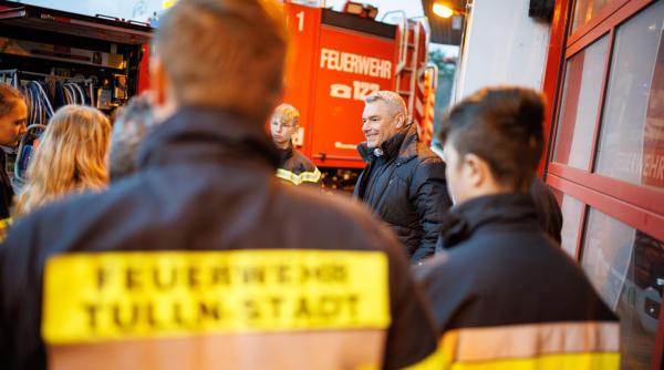 sondaj in austria cat a castigat partidul lui nehammer dupa veto acuzatii grave de unde ati luat milioanele de euro