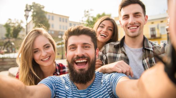 suntem mai fericiti decat japonezii si spaniolii romania a urcat pe locul 28 din 146 in clasamentul mondial al fericirii