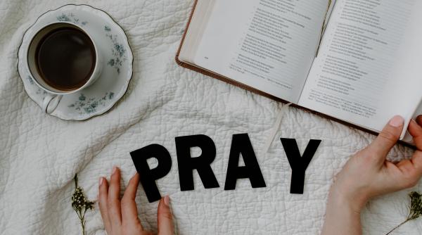 calendar crestin ortodox sarbatoare 4 ianuarie 2023