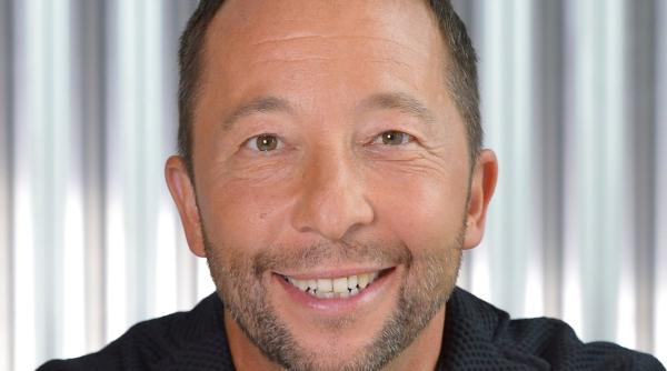 dj bobo a implinit 55 de ani cum arata astazi artistul care a cucerit lumea cu piesa love is all around