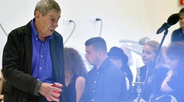 mitica popescu ultimul interviu mai sper sa ma ajute dumnezeu sa traiesc cat vrea el actorul nu se plangea nici de sanatate nici de bani imi este bine