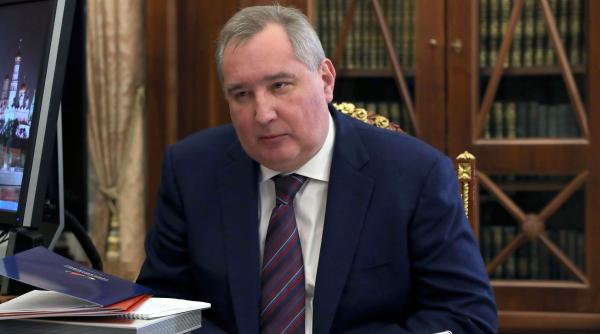 dmitri rogozin fostul sef al roscosmos i a trimis lui macron o scrisoare si o bucata dintr un obuz franta va plati pentru asta