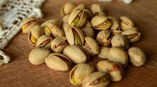 crema sarata de fistic pentru pizza paste si sandviciuri reteta este delicioasa si usor de facut