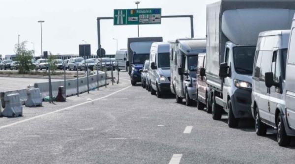 timpul de asteptare la punctele de trecere a frontierei cu ungaria depaseste doua ore