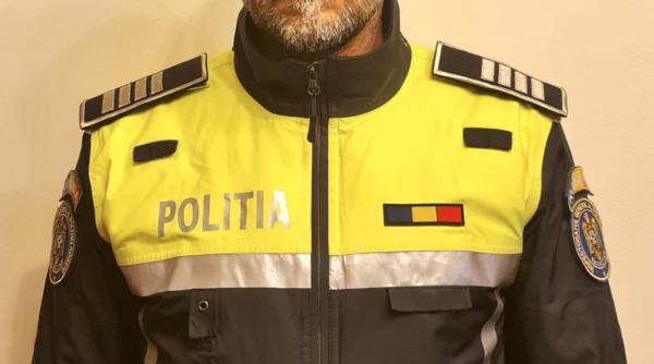 un politist din bucuresti a sarit in dambovita pentru a salva o femeie care incerca sa se sinucida intru atat i a spus colegului sau