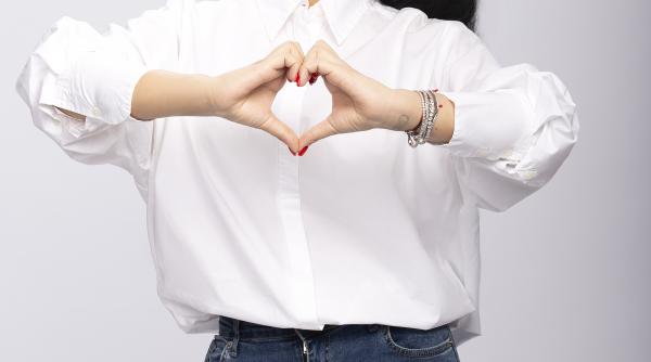 cel de al doilea sezon al reality show ului casa iubirii incepe luni 16 ianuarie la kanal d andreea mantea pregatita pentru o noua serie de concurenti aflati in cautarea dragostei