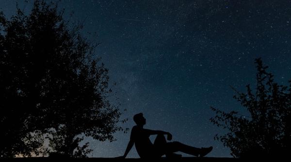 o cometa verde vizibila pentru prima data in 50 000 de ani cand si cum va putea fi observata cu ochiul liber in romania