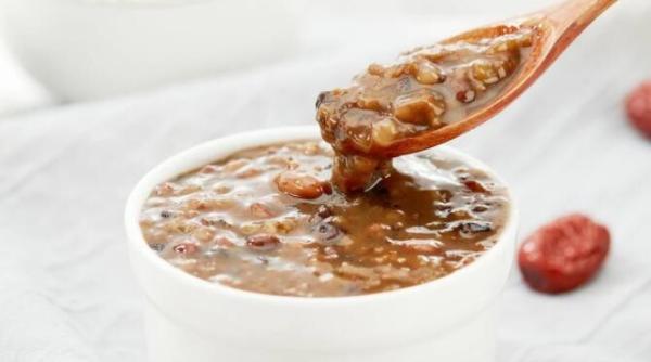 supa cu sunca si fasole o mancare excelenta pentru zilele reci reteta simpla