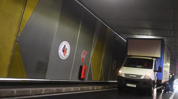 camion blocat in pasajul unirii primaria sectorului 4 reactie