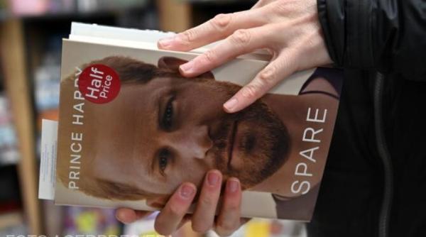 poreclele si numele criptate folosite de printul harry in cartea spare decodate cine sunt de fapt tantalaul si gogomanul albina musca sau viespea