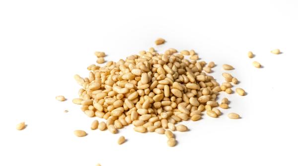 ce minuni fac mugurii de pin pentru sanatatea ta ii gasesti oricand in supermarket