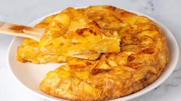 omleta italiana cu ardei gras si verdeata o reteta copioasa pentru micul dejun