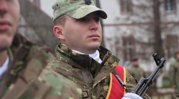 armata romana angajeaza tineri fara studii de specialitate exista totusi o singura conditie