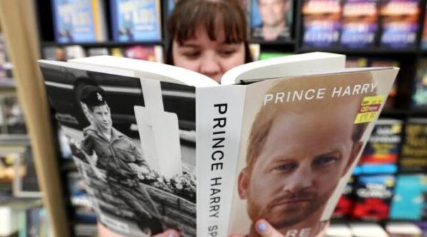 medic psihiatru despre cartea printului harry se da impresia ca realitatea faptele obiectivitatea nu sunt importante trebuia sa tina cont de ce a spus bunica sa