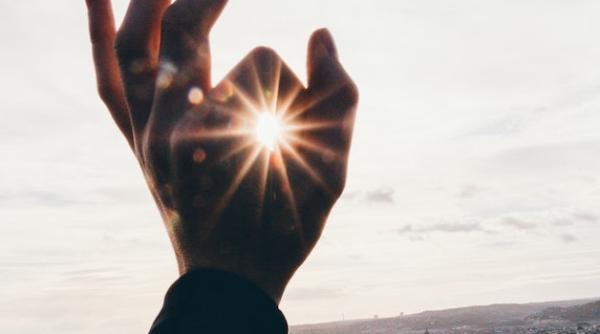 val de aer tropical in romania temperaturi de pana la 20 de grade vreme deosebit de calda