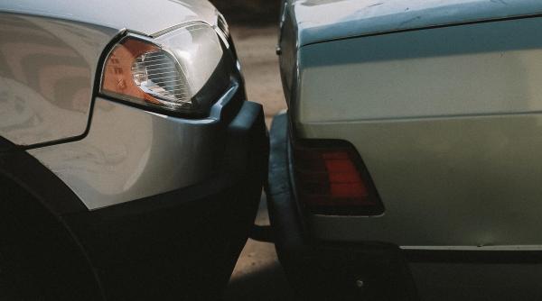 prejudiciu de aproximativ 80 000 de euro in cazul accidentelor rutiere regizate in arges