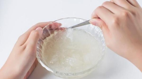 apa de orez aliatul parului sanatos stralucitor si matasos cum se prepara produsul care salveaza buclele