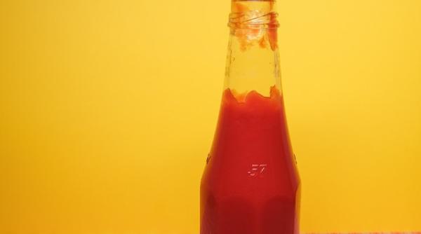 un naufragiat a supravietuit 24 de zile hranindu se doar cu ketchup