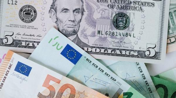curs bnr pentru weekend si luni 21 23 ianuarie 2023 ce se intampla cu leul euro dolarul si lira