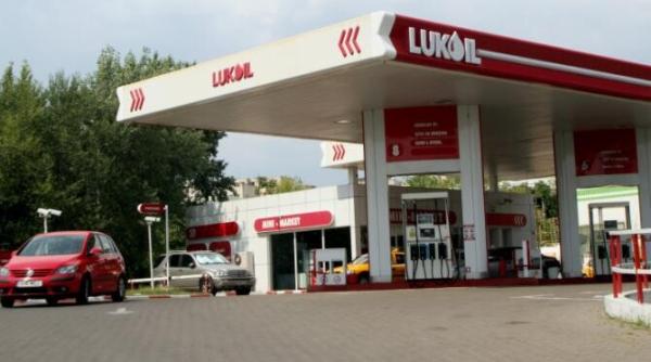 compania ruseasca lukoil continua sa faca afaceri in europa si sa aprovizioneze kievul