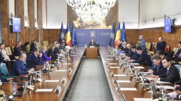 diferenta dintre un tehnocrat si un politician care e mai bun bulai explicatia pe care le o da studentilor