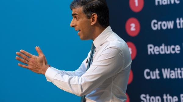 premierul britanic a fost in final amendat pentru ca n a purtat centura de siguranta