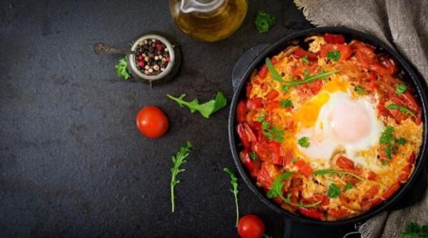 oua shakshuka cele mai bune pe care le vei manca vreodata sunt gata in cinci minute
