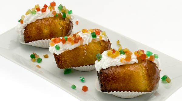 reteta rum baba prajitura insiropata cu rom reteta originala din napoli