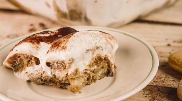 tort fabulos gata in 10 minute se face fara faina si fara cuptor ai nevoie de 3 ingrediente