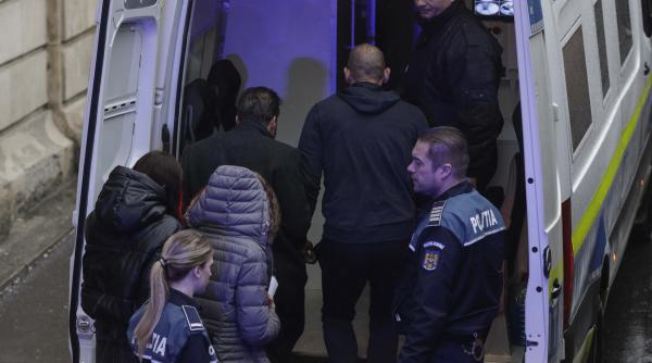 politia bucuresti reactie dupa ce andrew tate s a plans ca paduchii si gandacii sunt singurii lui prieteni