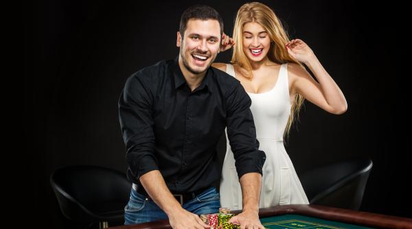 care este singurul oras din lume unde te poti casatori la cazino