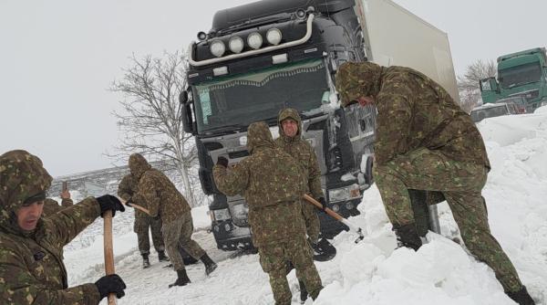 romania sub viscol si zapada ciuca a convocat in regim de urgenta comitetul national pentru situatii de urgenta