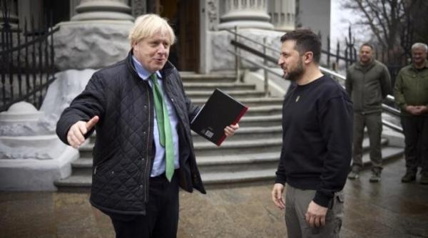 boris johnson dezvaluie culisele discutiei cu vladimir putin boris nu vreau sa va fac rau dar cu o racheta ar dura un minut