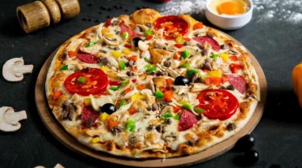 te ai saturat de reteta clasica condimenteaza pizza cu aceste alternative super gustoase