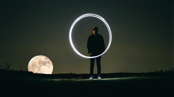 patru zodii vor fi afectate de luna plina de pe 5 februarie evenimente neasteptate si situatii bizare