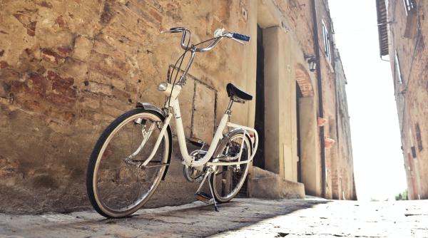 bicicleta furata a unui barbat din germania in valoare de peste 4000 de euro gasita in vrancea dupa trei luni
