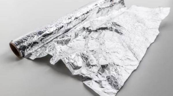 folie de aluminiu si sare o combinatie uimitoare care rezolva multe probleme din casa