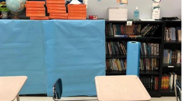 rafturi intregi de carti acoperite in hartie intr o scoala din florida de ce s a luat aceasta decizie