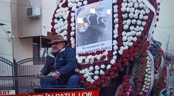 au fost inmormantati cei trei copii decedati in incendiu imagini emotionante