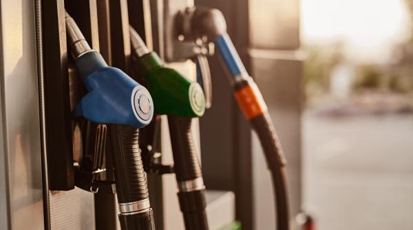 penurie de carburanti ramanem fara motorina virgil popescu astazi este prima zi din etapa a doua a pachetului de sanctiuni impotriva rusiei